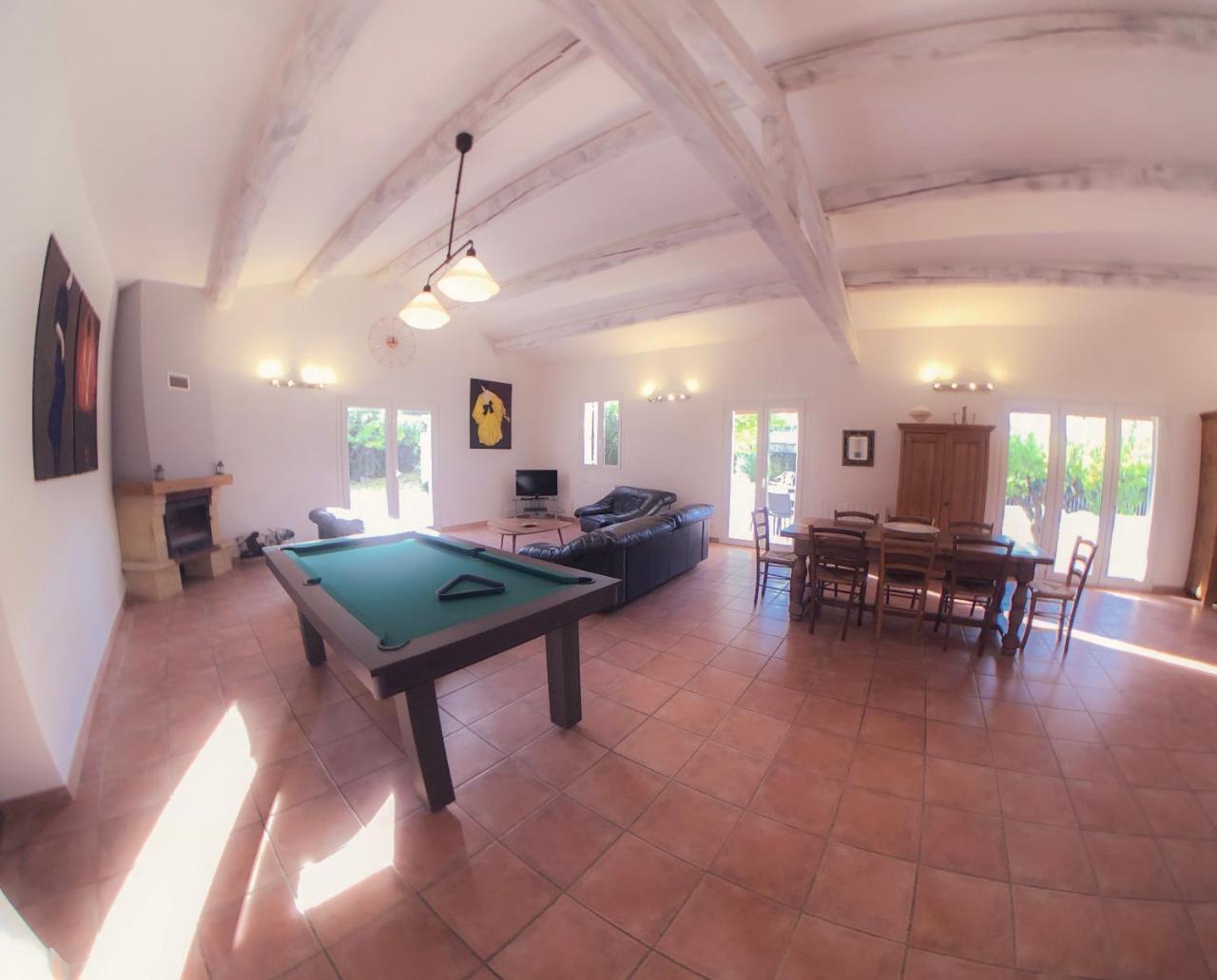 Villas De La Ferme Du Gros Noyer Malaucène Esterno foto